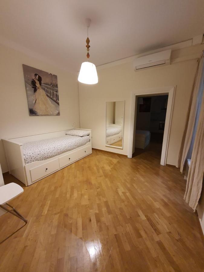 Casa Vacanza Colosseo Whole Holiday Home Apartment Da Pamino & Priscilla Rom Exterior foto