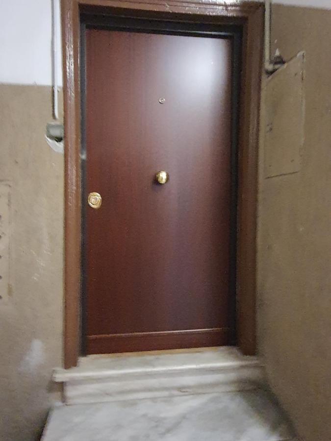 Casa Vacanza Colosseo Whole Holiday Home Apartment Da Pamino & Priscilla Rom Exterior foto